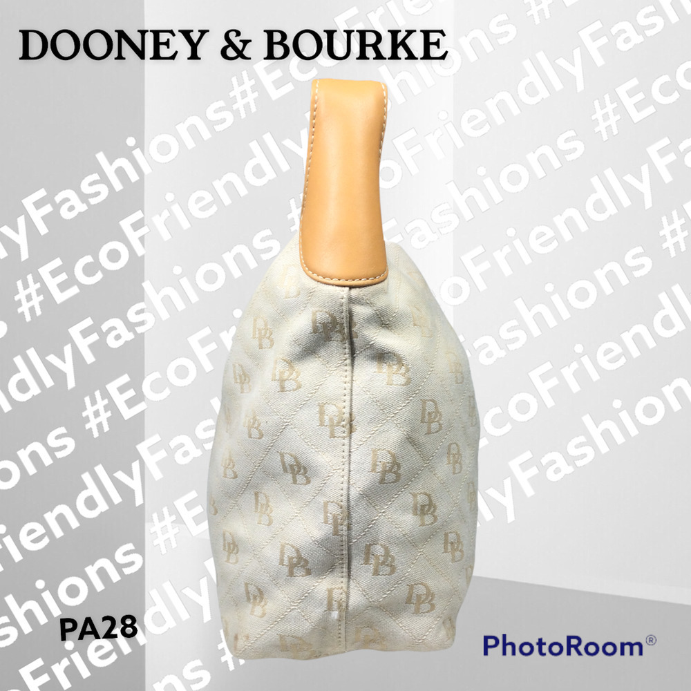 Dooney & Bourke Signature Quilt Logo-Lock Medium Sac Handbag, Created for Macy's - Picture 5 of 10